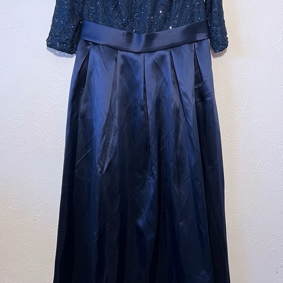 AZAZIE DELPHI MOTHER OF THE BRIDE DRESS Size 16 NWT - Picture 7 of 13